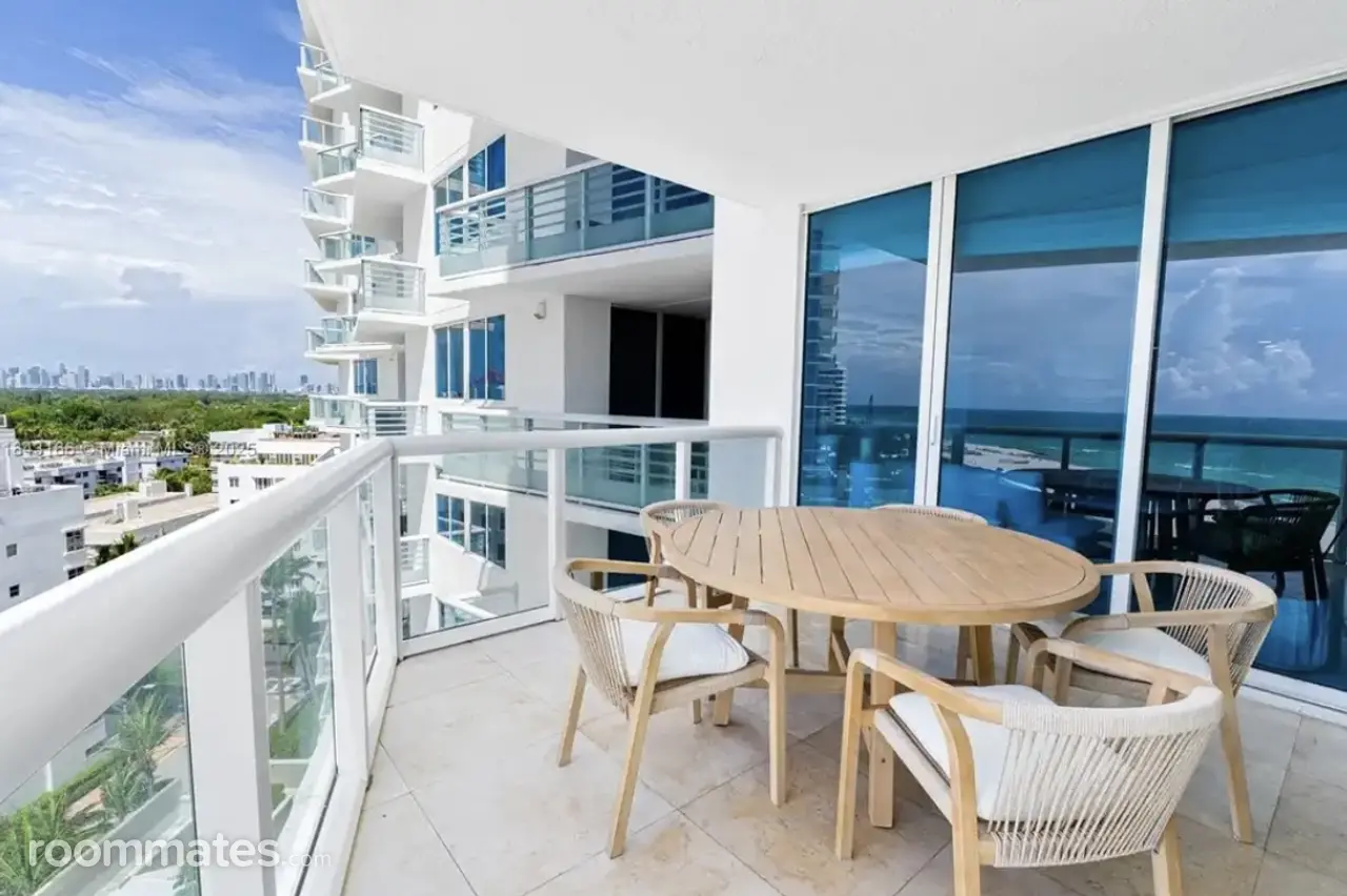 Profile photo 6 of 12