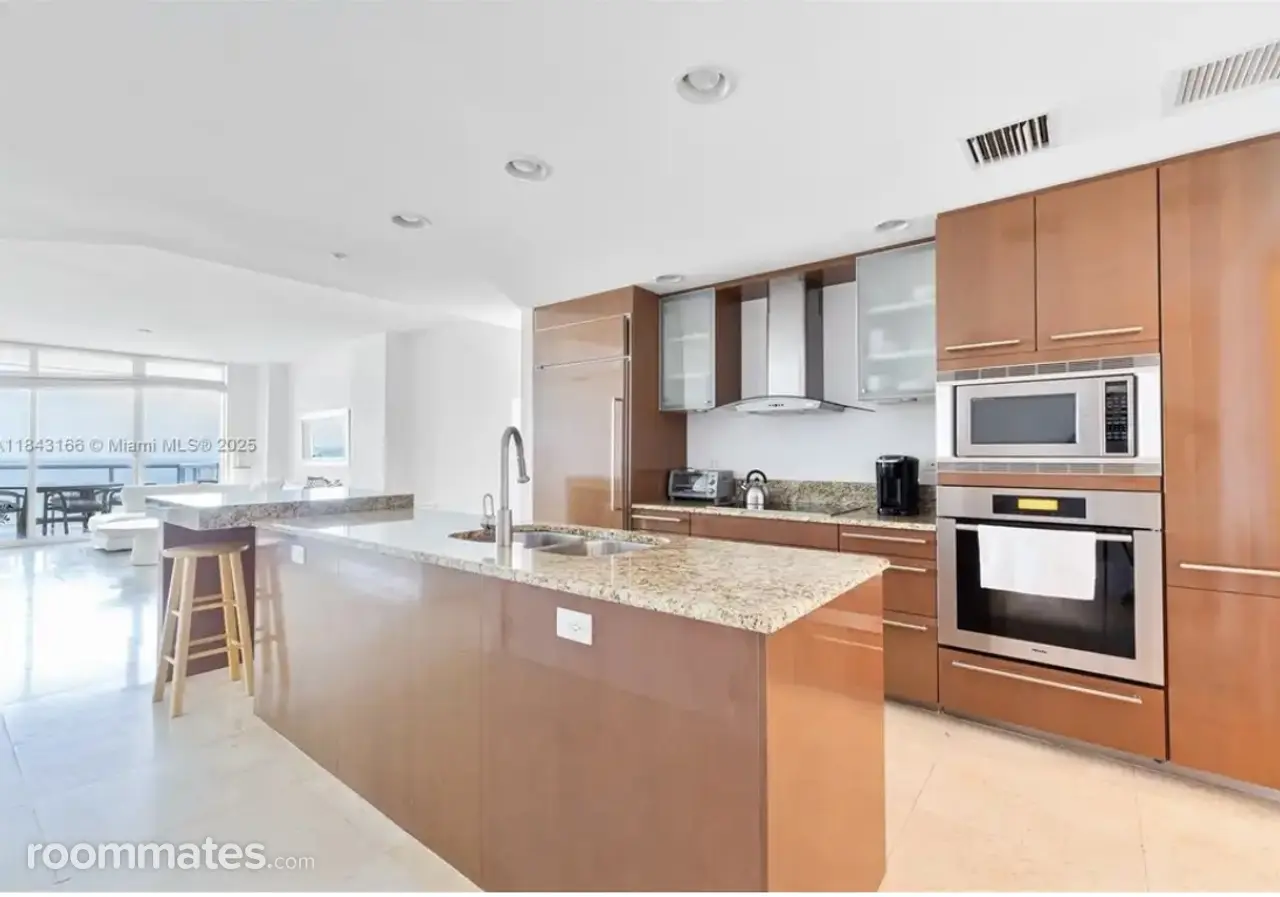 Profile photo 2 of 12