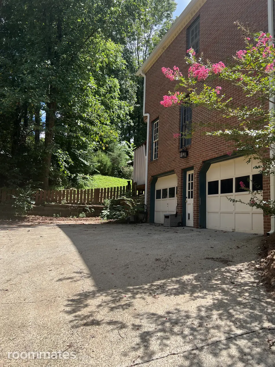 Profile photo 7 of 11