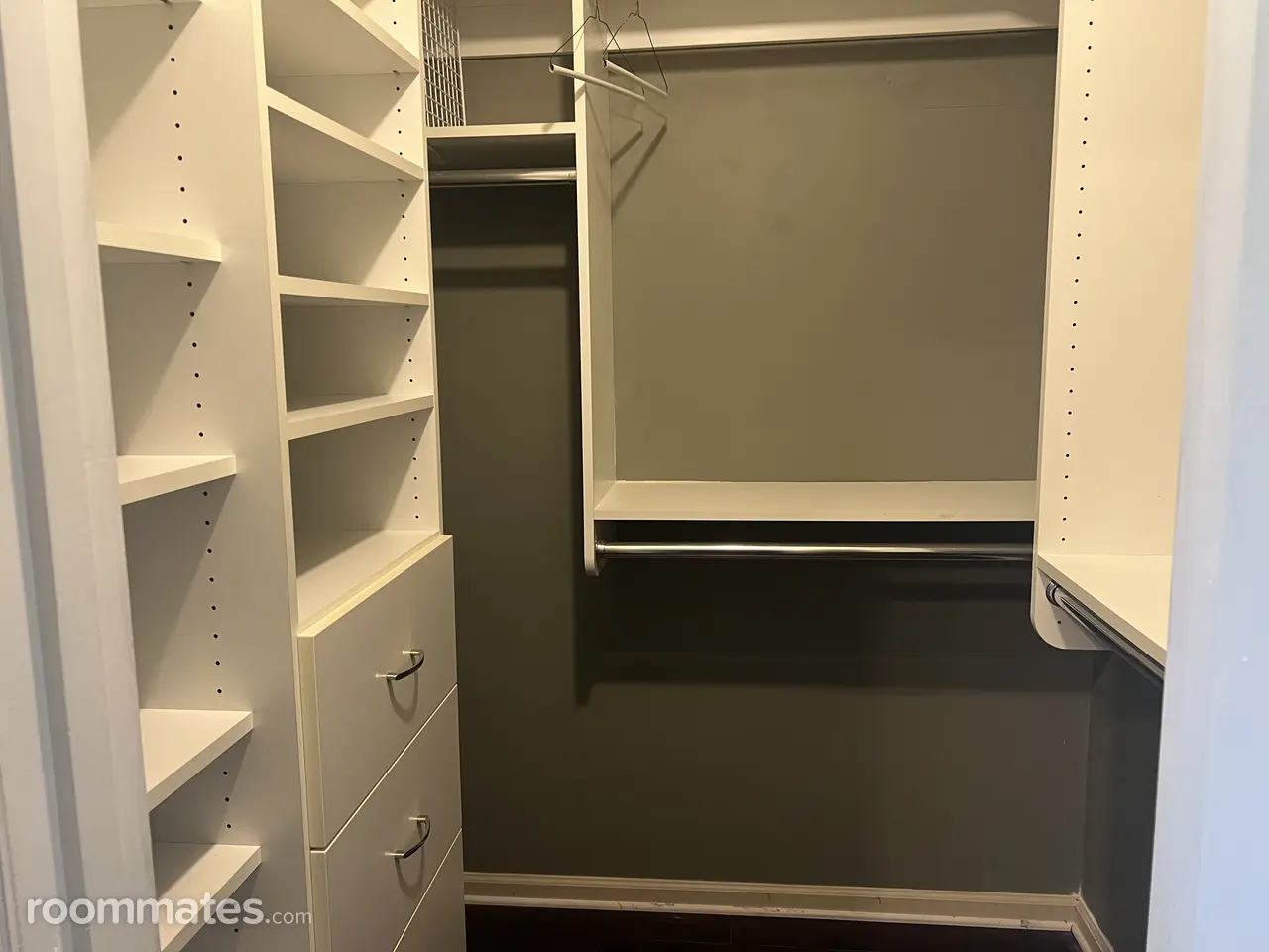 Profile photo 10 of 11