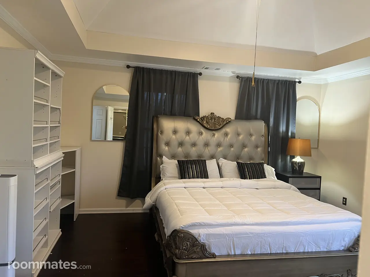 Profile photo 8 of 11