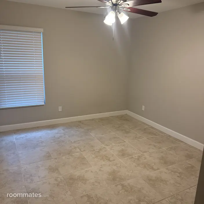 Room for rent in Palm Bay, FL $800, house