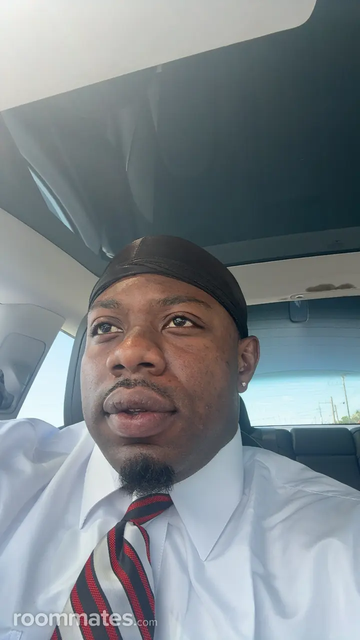 Profile photo 2 of 4