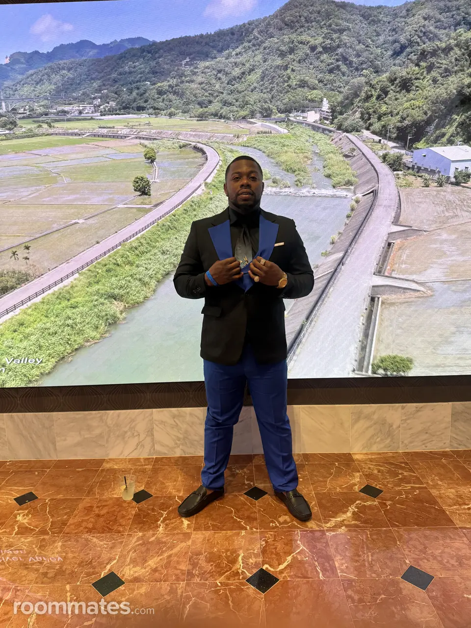 Profile photo 3 of 4