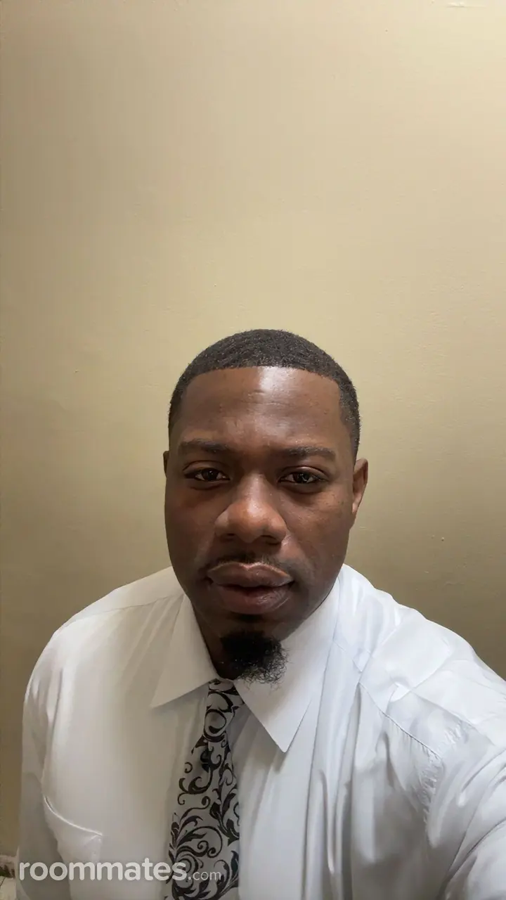 Profile photo 5 of 5