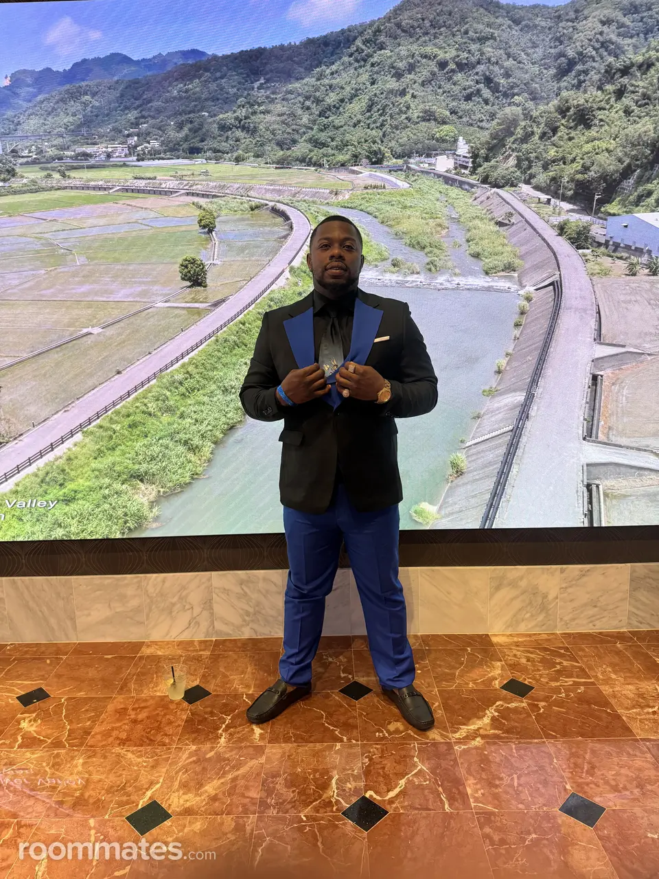 Profile photo 4 of 4