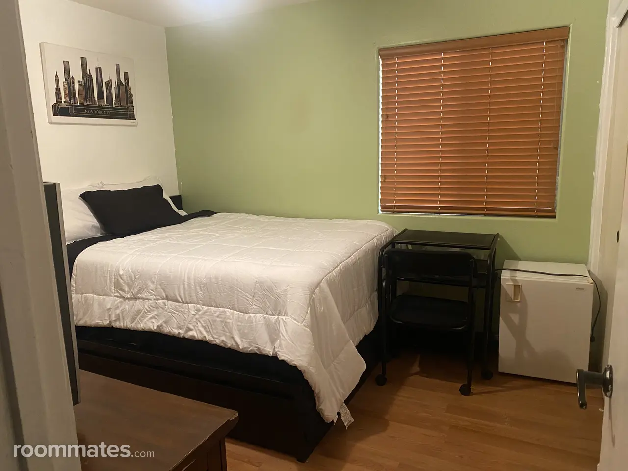 Profile photo 7 of 19