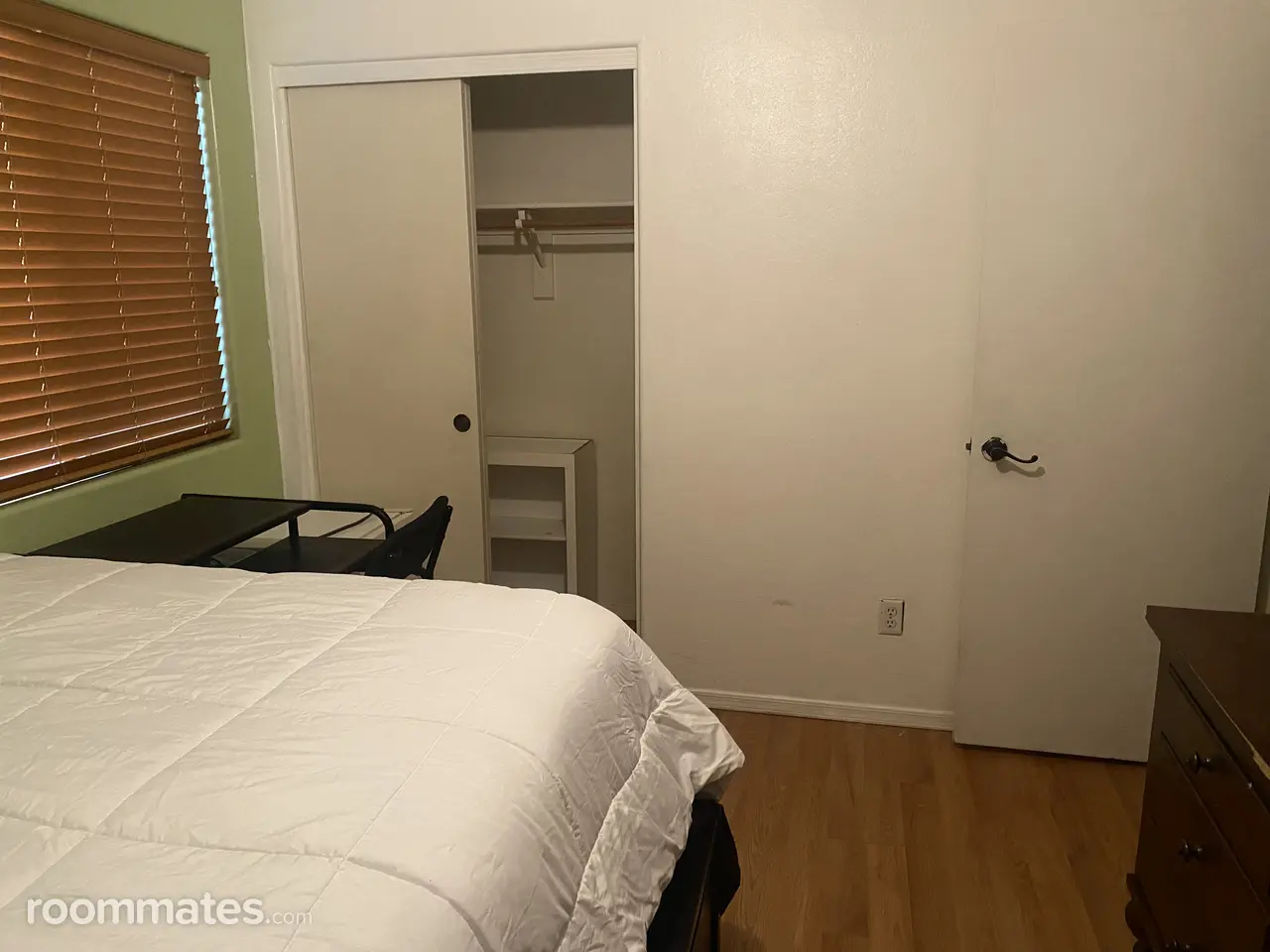 Profile photo 6 of 19