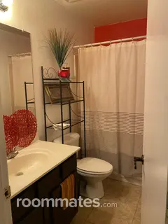 Room for rent in Phoenix, AZ $700, house