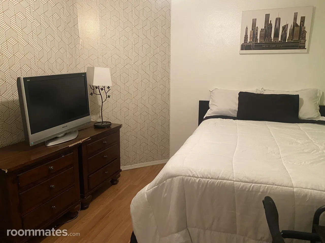 Profile photo 4 of 19