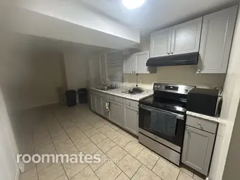 Room for rent in Upper Marlboro, MD $900, house