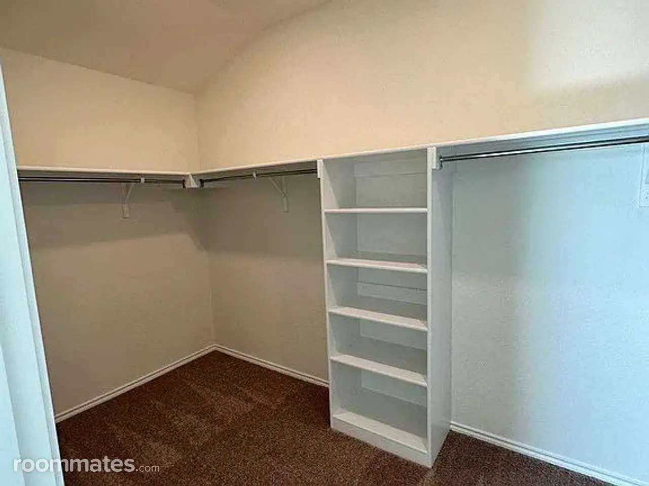 Profile photo 2 of 4