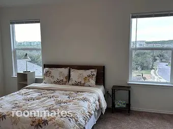 Room for rent in Austin, TX $1000, townhouse