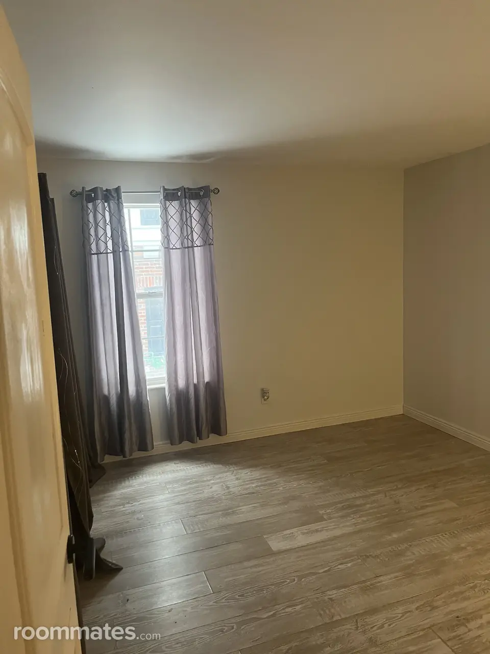 Profile photo 8 of 10