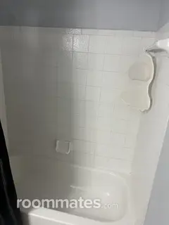 Room for rent in St. Louis, MO $750, house