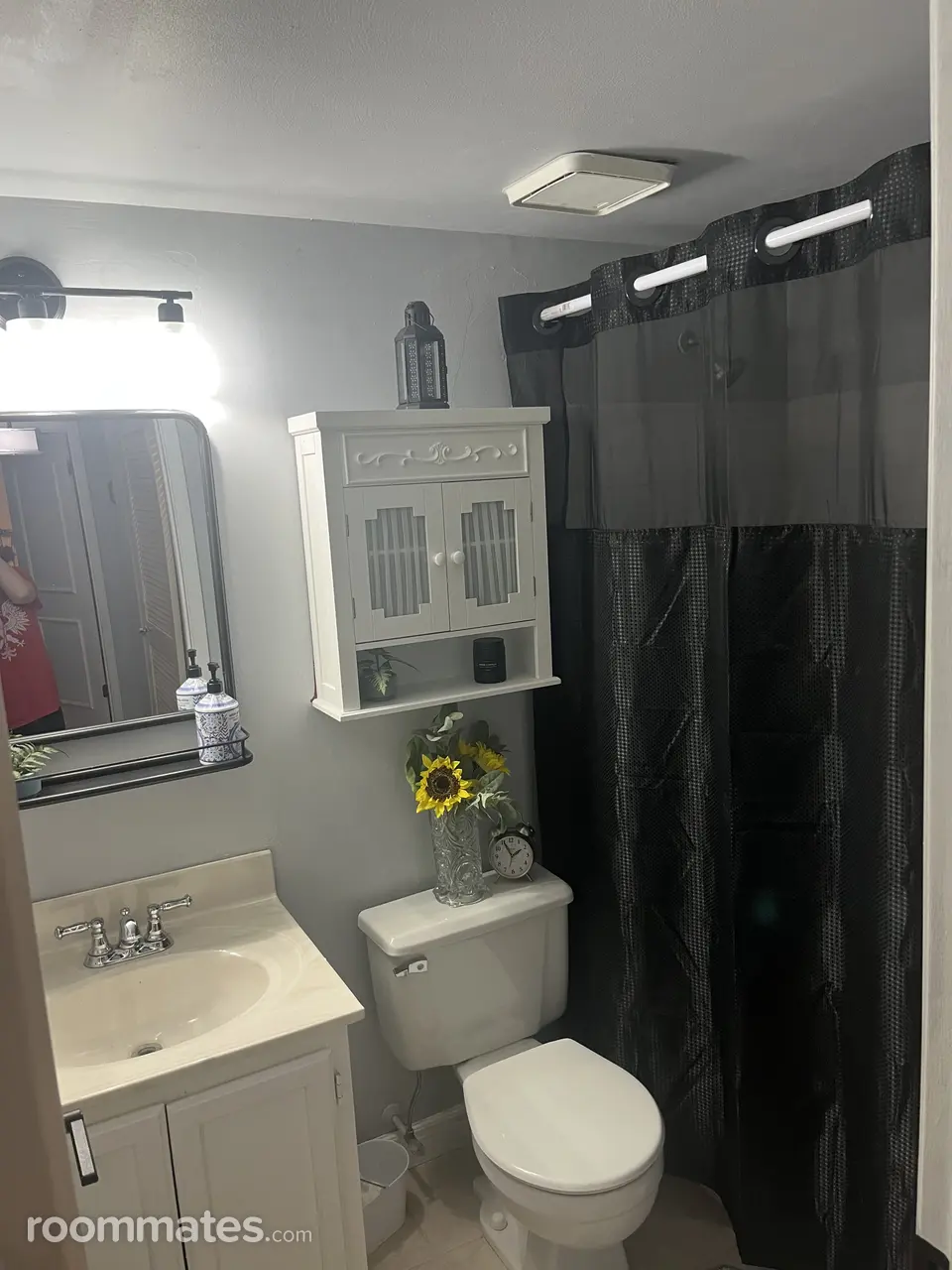 Profile photo 4 of 10