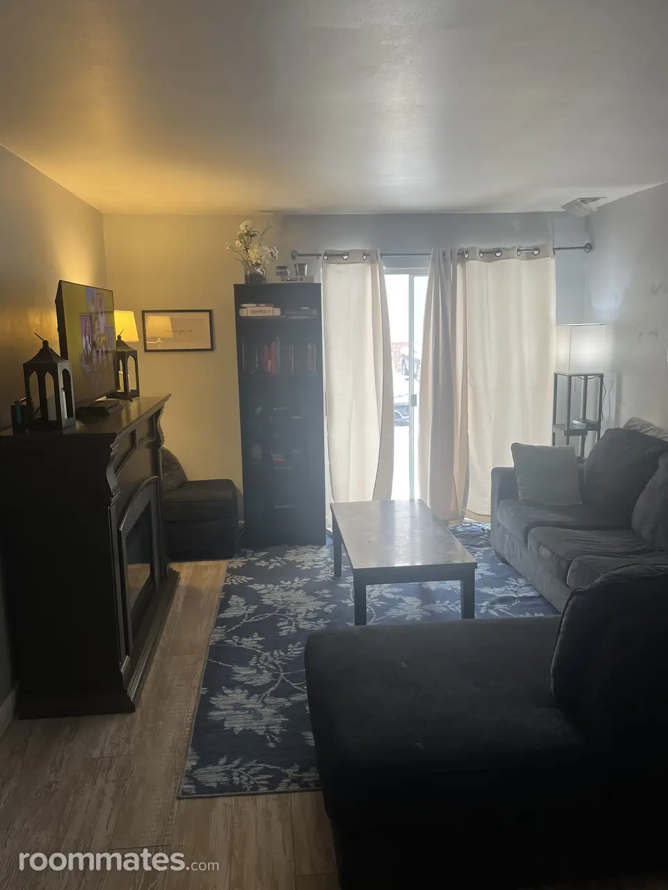 Profile photo 1 of 10