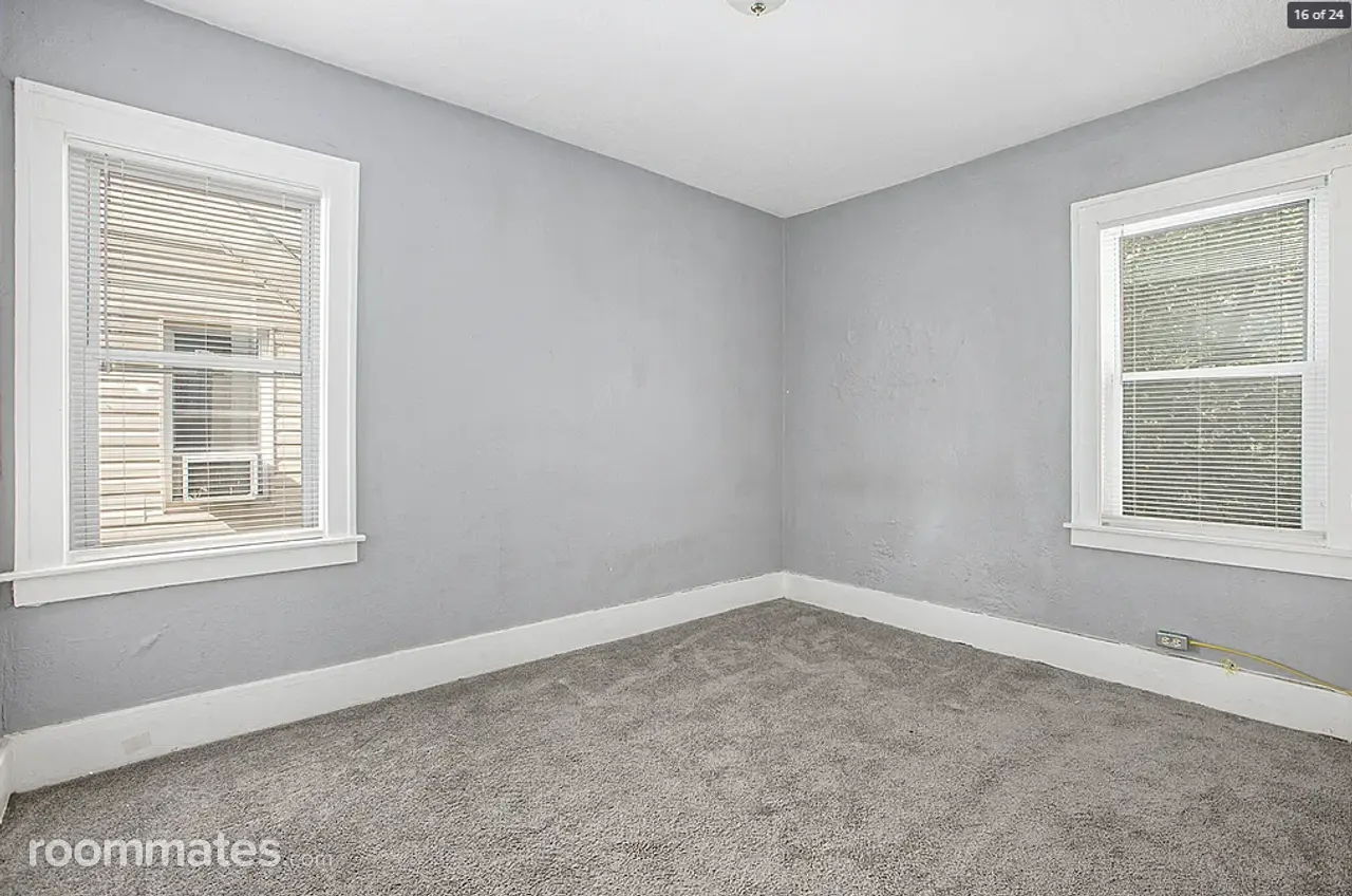 Profile photo 6 of 10