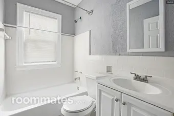 Room for rent in Detroit, MI $875, house