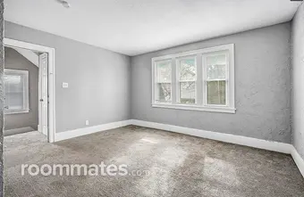 Room for rent in Detroit, MI $875, house