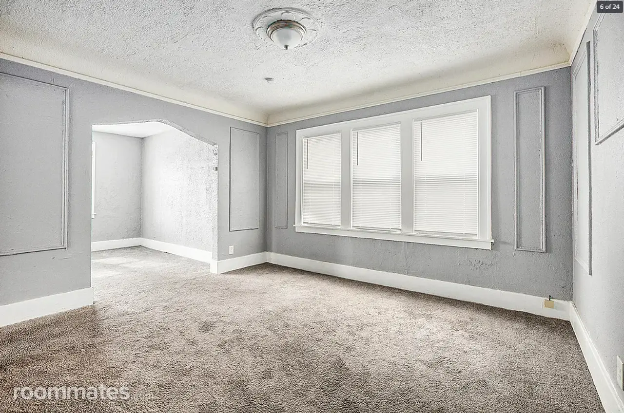 Profile photo 2 of 10