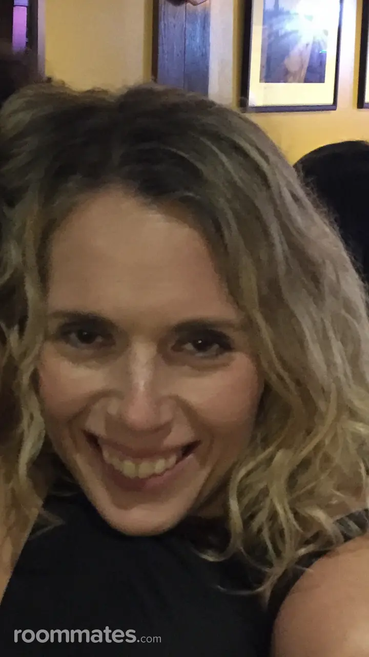 Profile photo 11 of 13