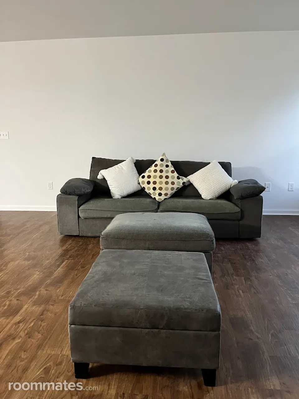 Profile photo 1 of 6