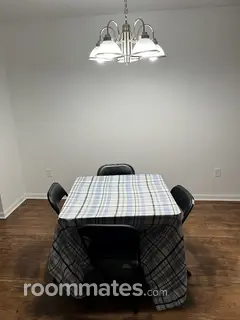 Room for rent in Belvidere, IL $1200, house