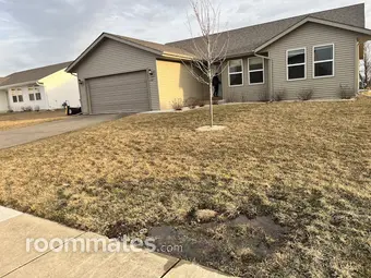 Room for rent in Belvidere, IL $1200, house