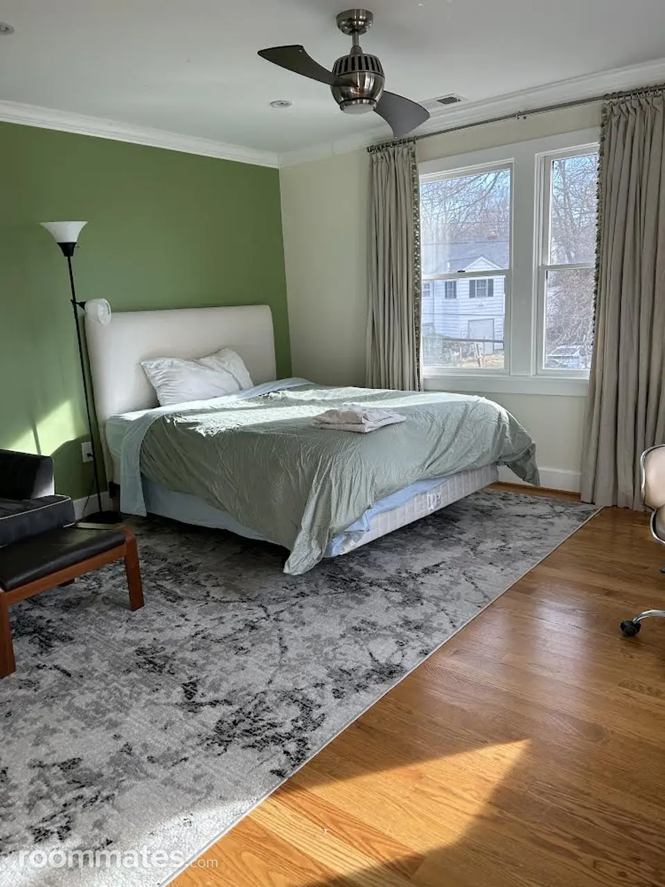 Profile photo 3 of 11