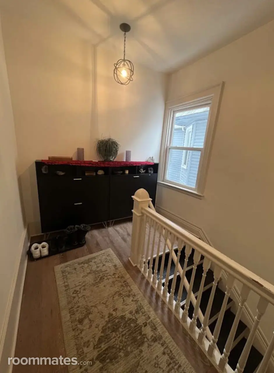 Profile photo 8 of 11