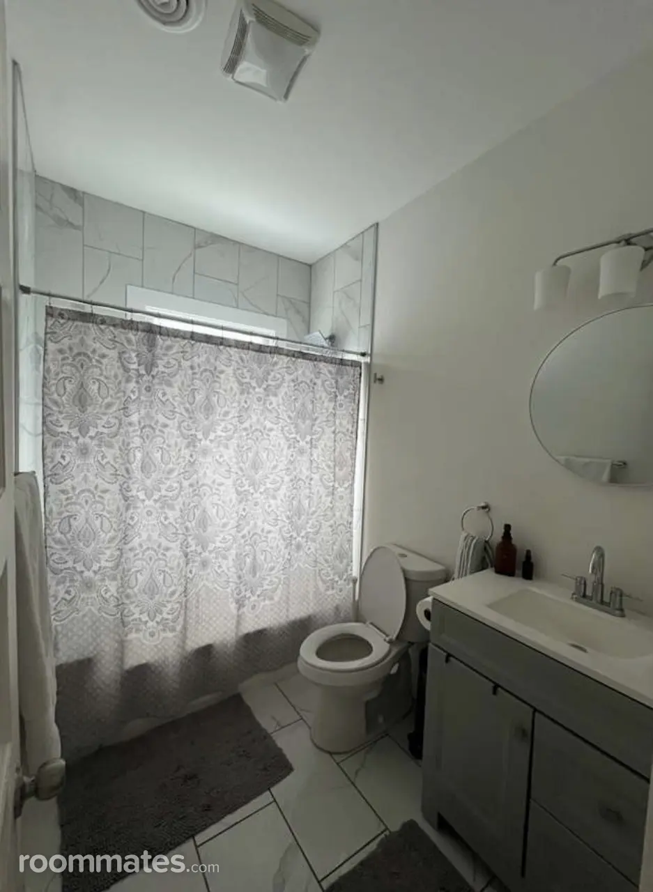 Profile photo 9 of 11