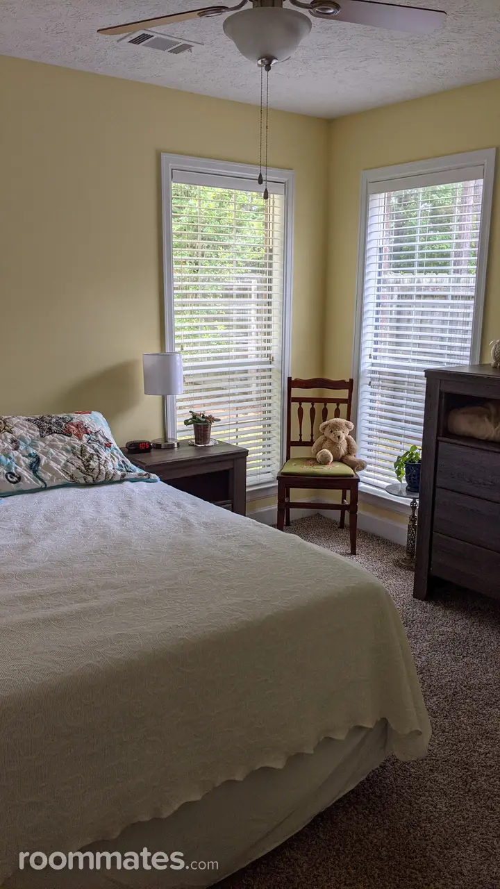 Profile photo 8 of 9