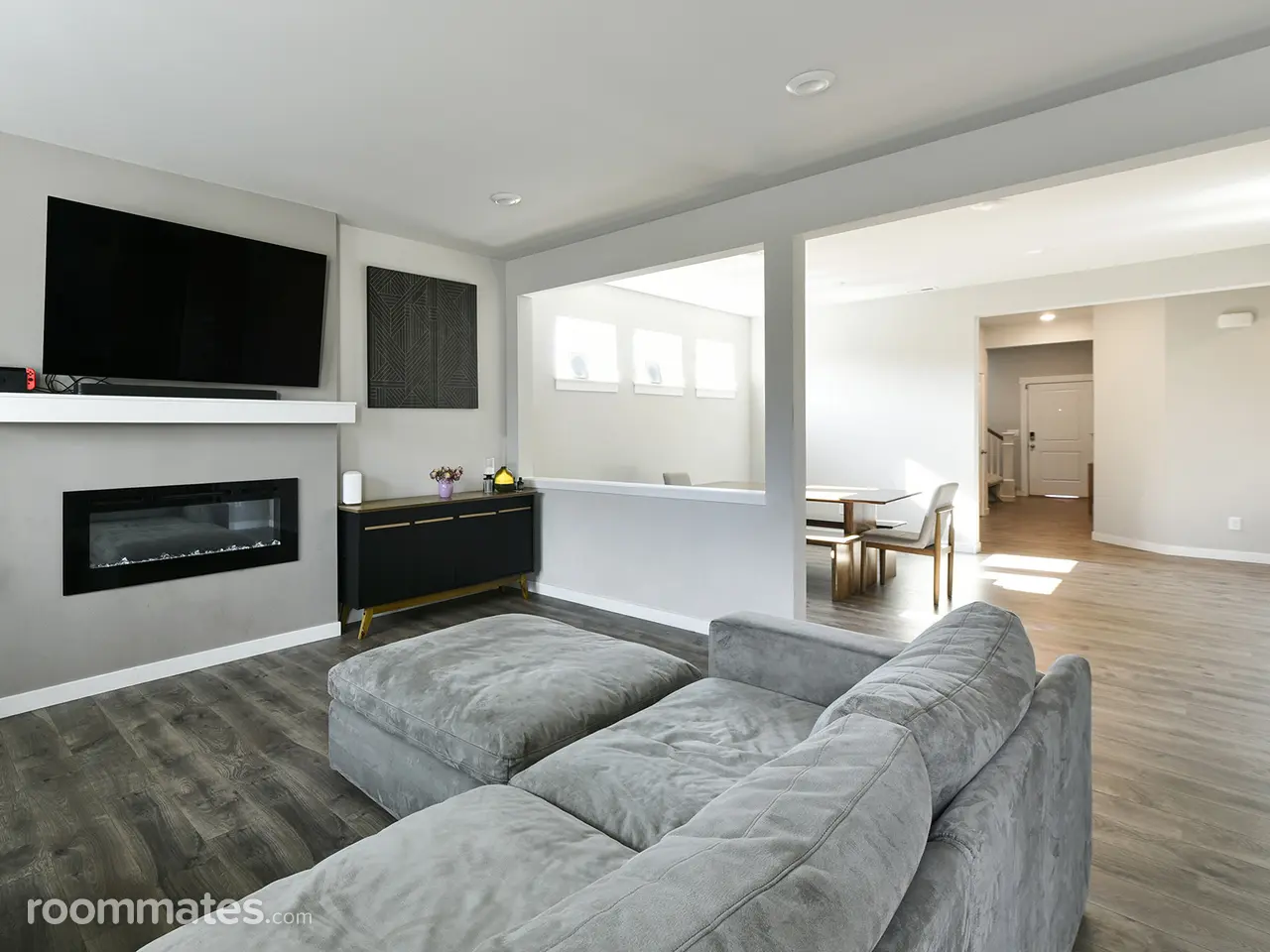 Profile photo 1 of 18