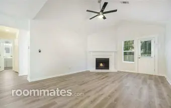 Room for rent in Marietta, GA $900, house