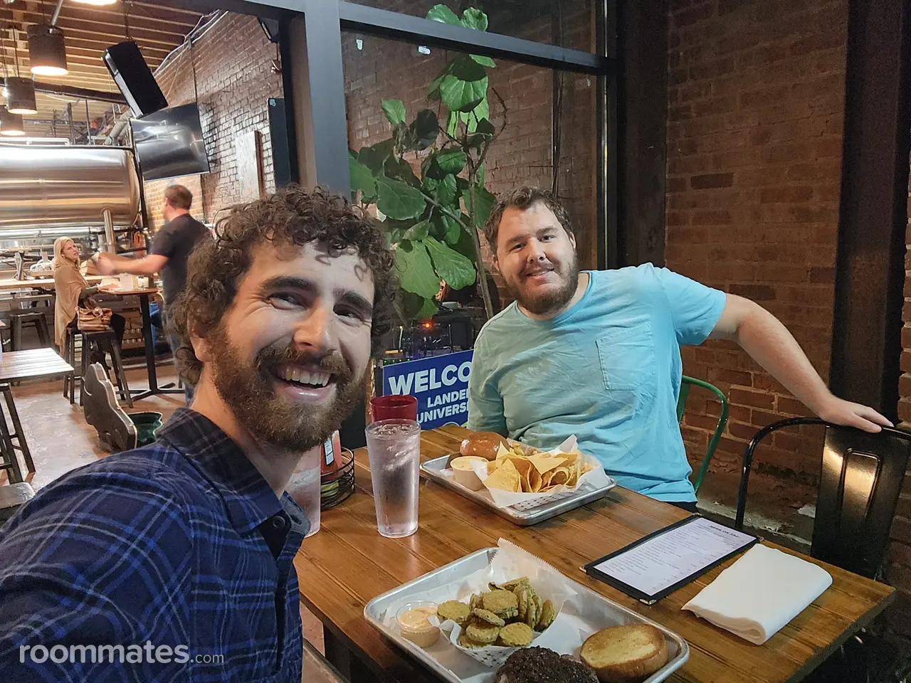 Profile photo 13 of 14