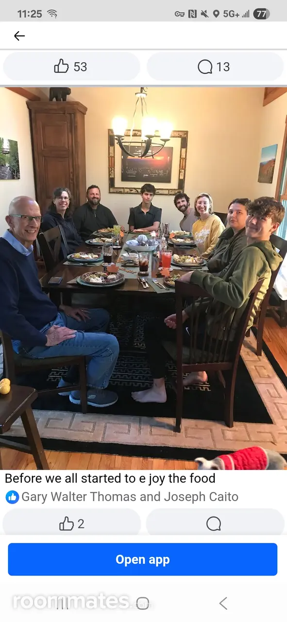 Profile photo 12 of 14