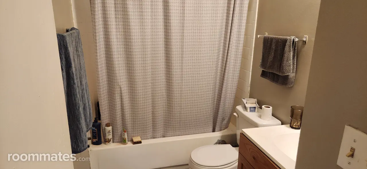 Profile photo 9 of 14