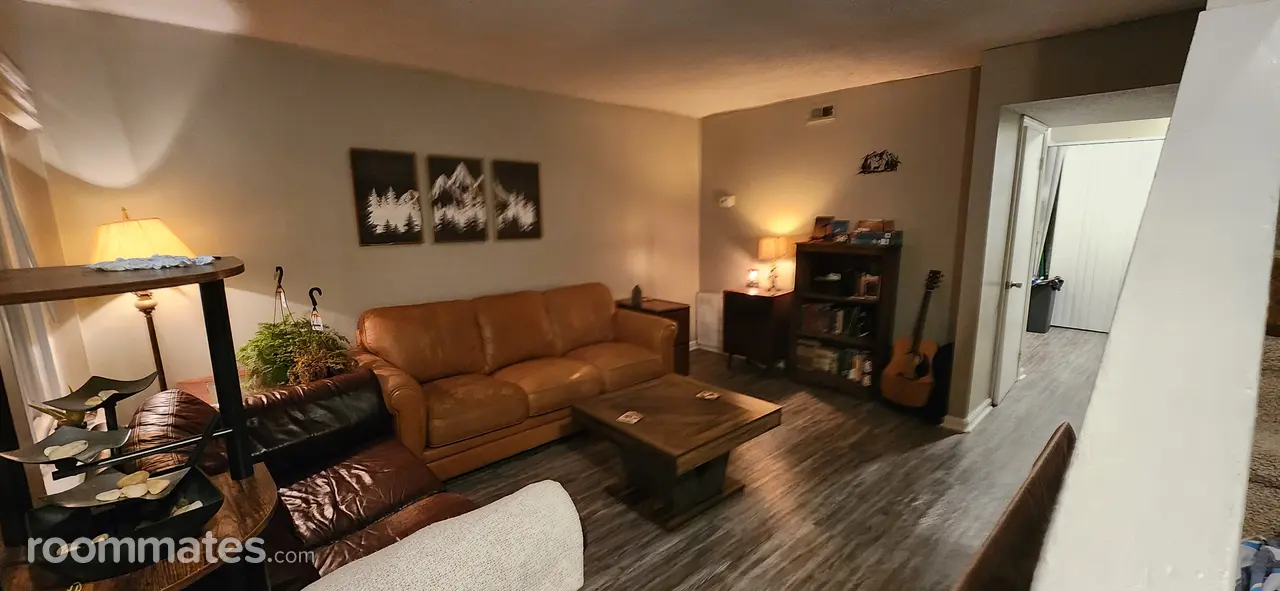 Profile photo 10 of 14