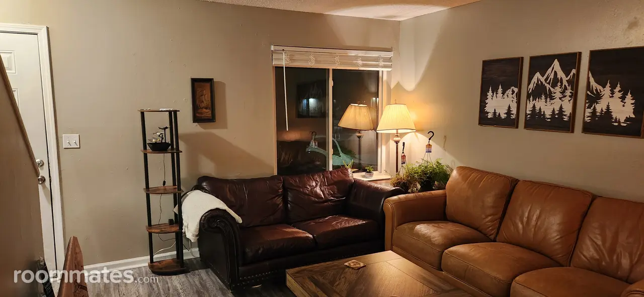 Profile photo 4 of 14