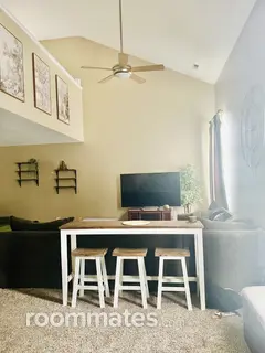 Room for rent in Indianapolis, IN $600, house