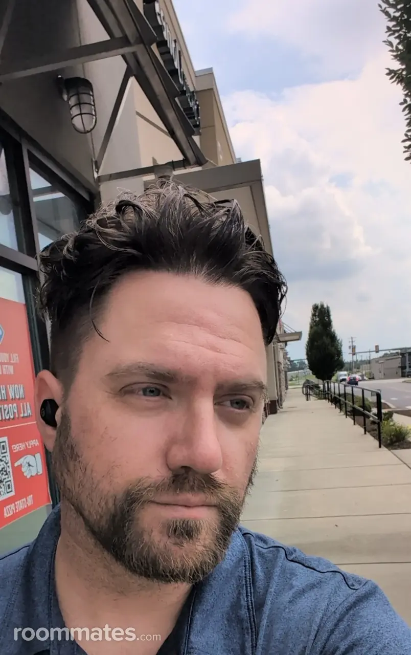 Profile photo 10 of 10