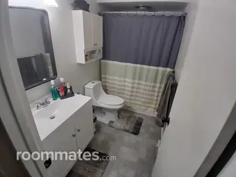 Room for rent in Lancaster, PA $850, house