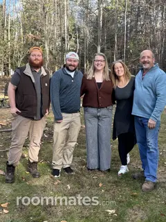 Roommate looking Manchester, NH, $1300