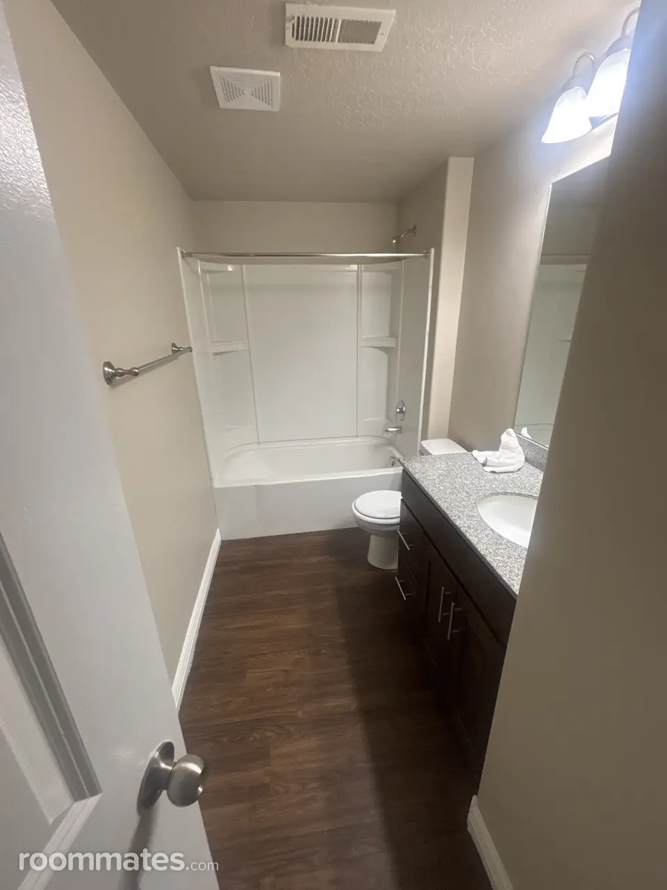 Profile photo 7 of 8