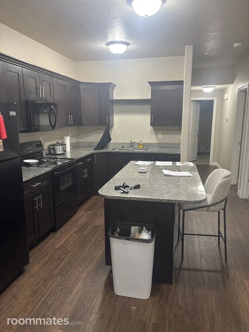 Profile photo 3 of 8