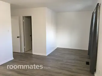 Room for rent in Virginia Beach, VA $825, townhouse