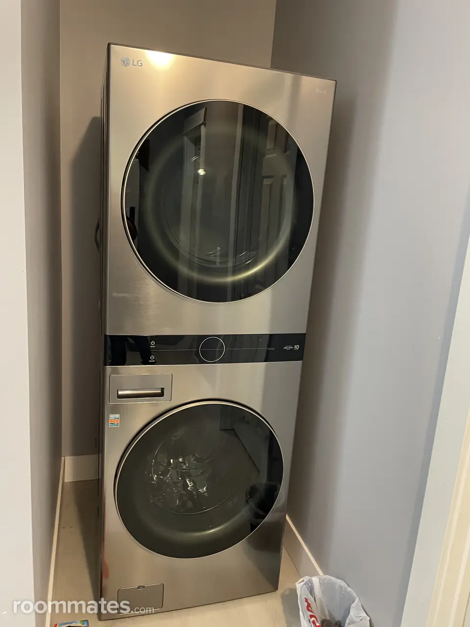 Profile photo 3 of 10