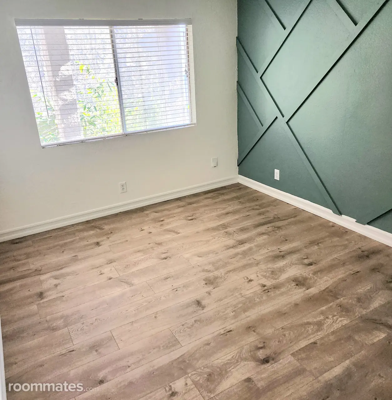 Profile photo 8 of 10