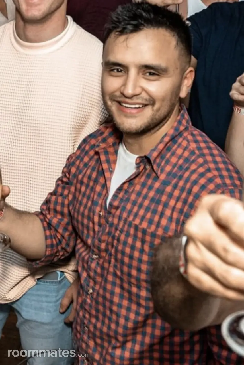 Profile photo 1 of 1